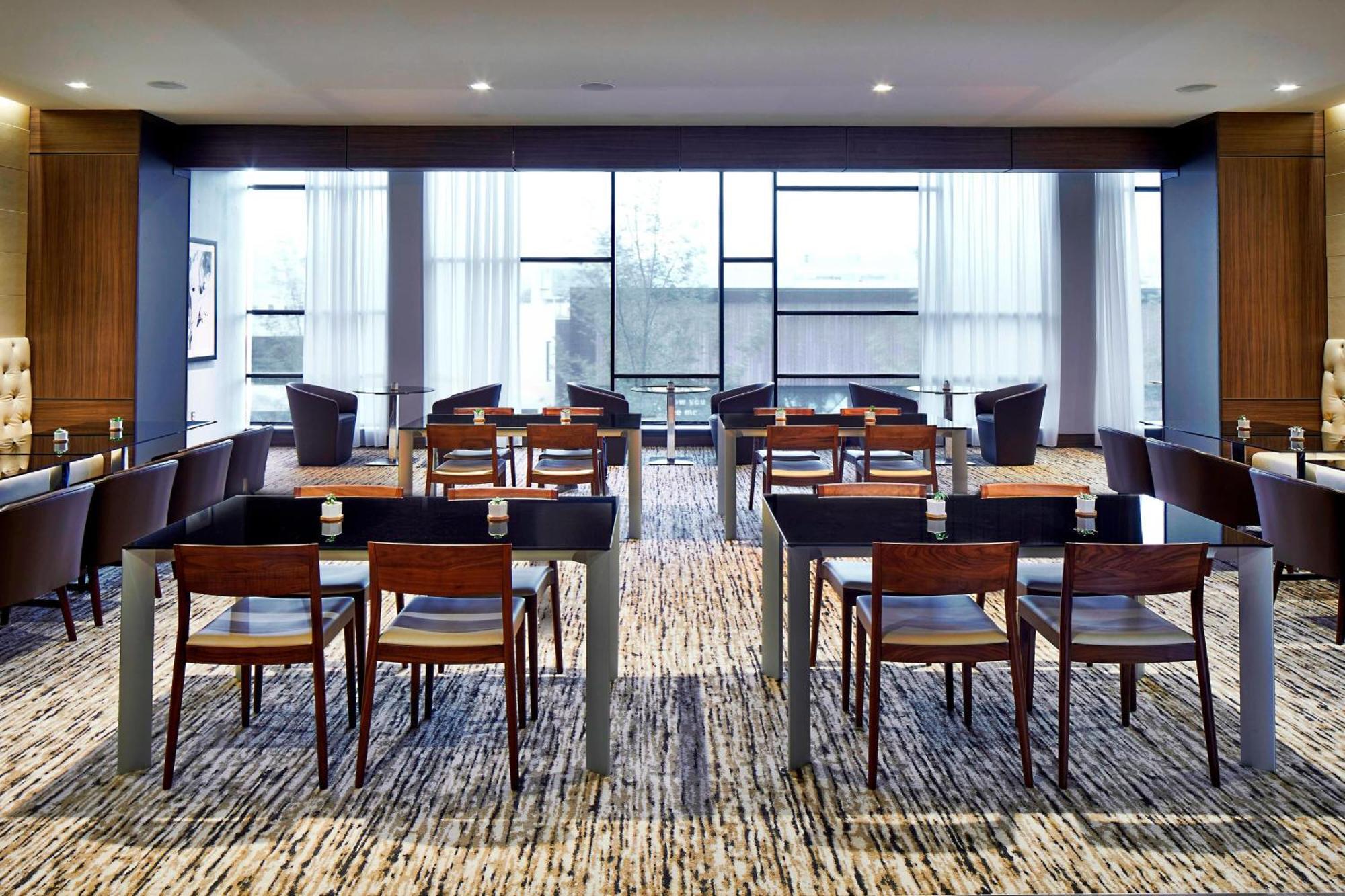 Ac Hotel By Marriott Cleveland Beachwood Exterior foto
